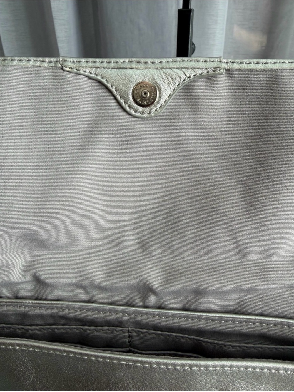 Coach Ashley Large Wristlet (2010-2011) - Picture 10 of 11